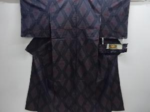 菱に花模様織り出し本場泥大島紬着物